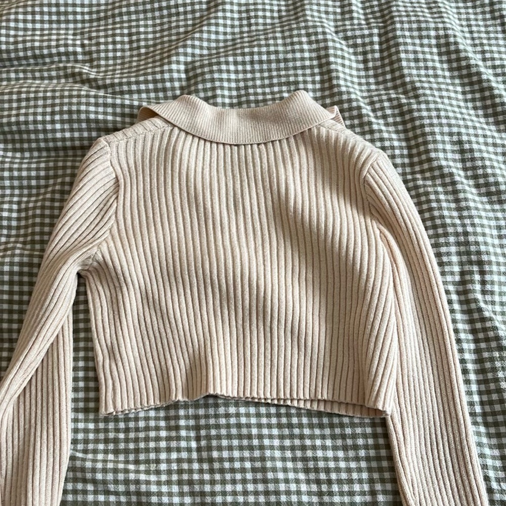 Debut Cropped Sweater - Picture 4 of 4